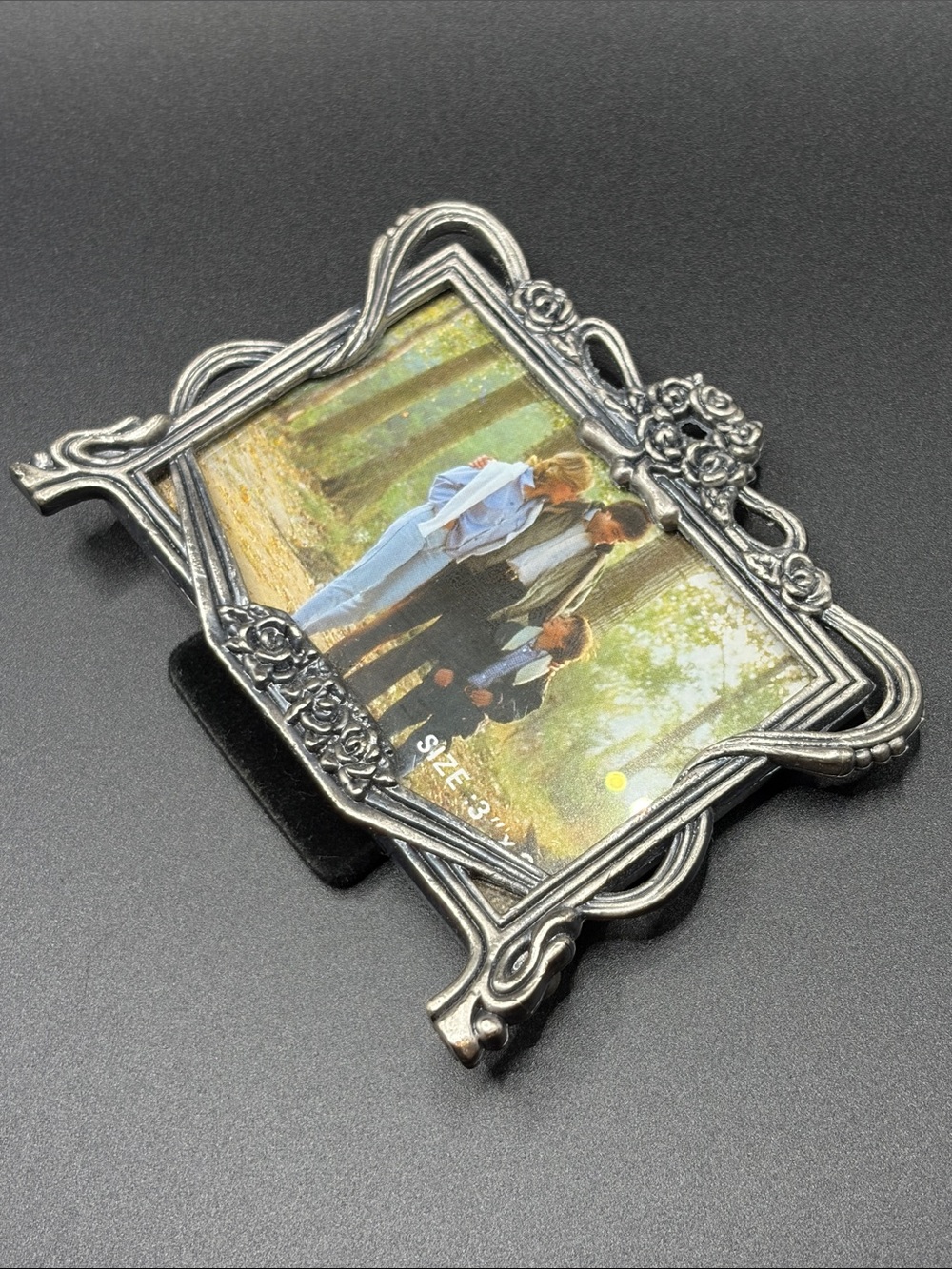 Vintage Floral Silver Tone Metal Mini Picture Frame Photo Display Romantic Decor
